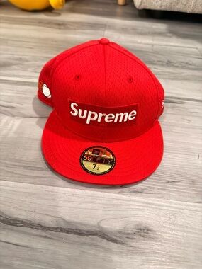 Supreme Red Fitted Box Logo 59FIFTY Cap